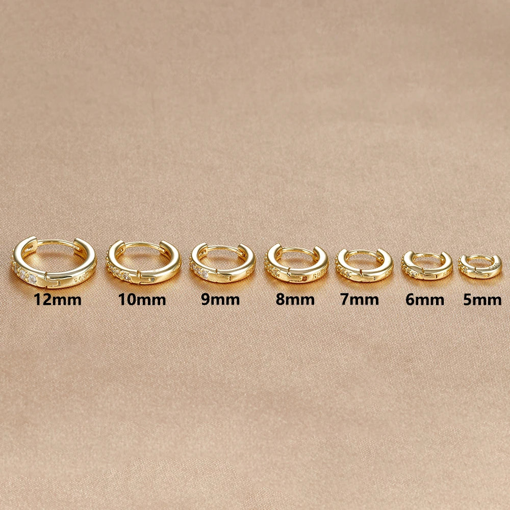 1 Paar Huggie Minimal Creolen aus Edelstahl mit kleinen Zirkonia-Kristallen