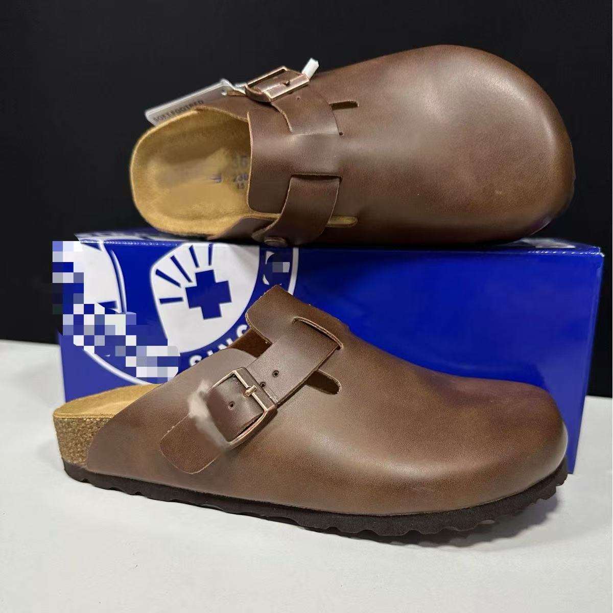 Birkenstock Sandalen aus Leder mit flacher Sohle und anatomischem Fußbett für hohen Tragekomfort - Si.Kreativkauf