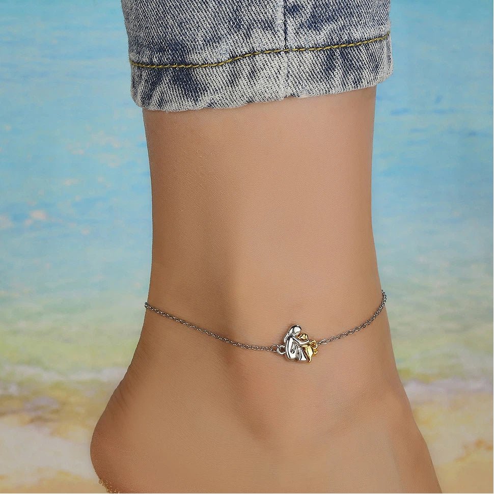 Ein kleines Mädchen und ein Hund umarmen sich - Handgemachte Ohrringe aus Edelstahl für Tierliebhaber - Si.Kreativkauf