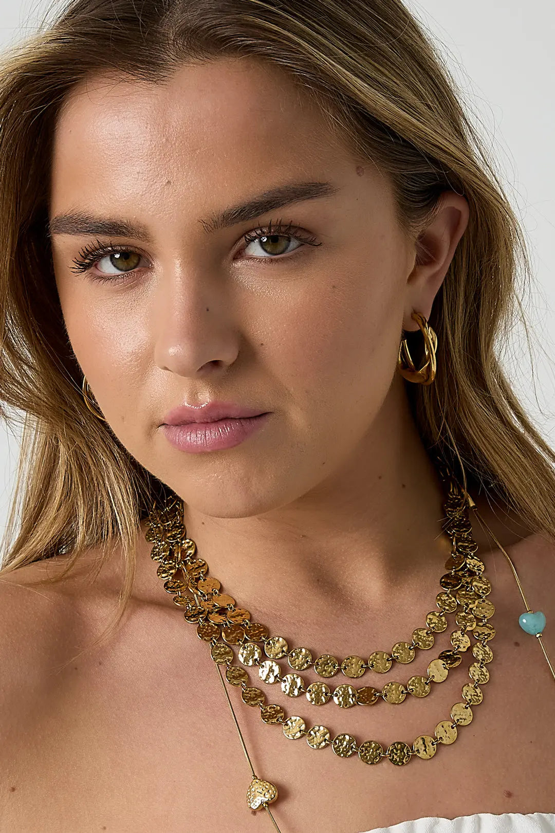 Doppelte klobige Creolen mit gedrehtem Detail